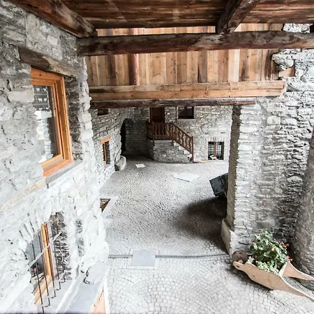 Maison De Meuny *