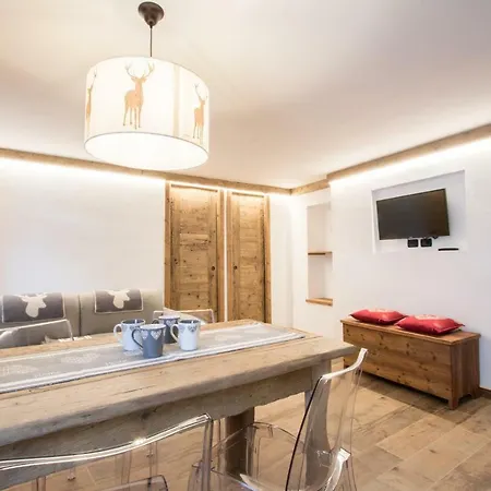 Maison De Meuny Appartement Courmayeur